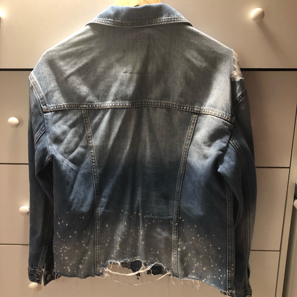 OVERSIZED DISTRESSED DENIM JACKET - Picture 2 of 2